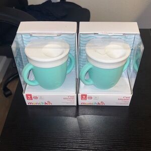 Munchkin Aqua and White Trainer Cups Set
